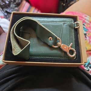 Andar The Denner Wristlet Wallet Green